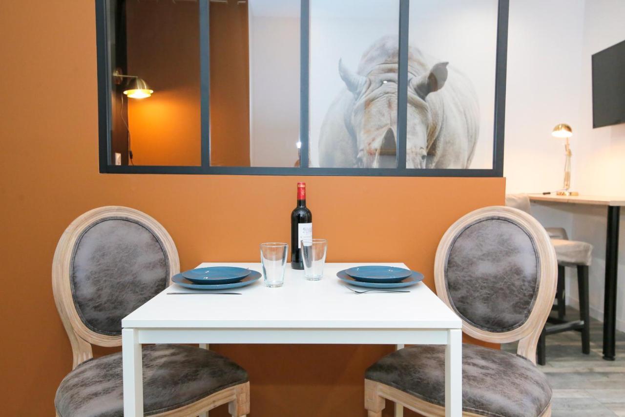 Le Rhinoceros, T1 Hypercentre Chic Et Cosy, Wifi Par Sovalfi Apartment Сент Етиен Екстериор снимка