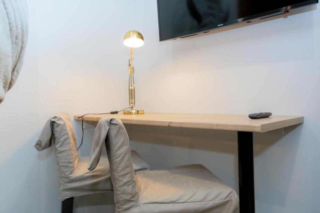 Le Rhinoceros, T1 Hypercentre Chic Et Cosy, Wifi Par Sovalfi Apartment Сент Етиен Екстериор снимка